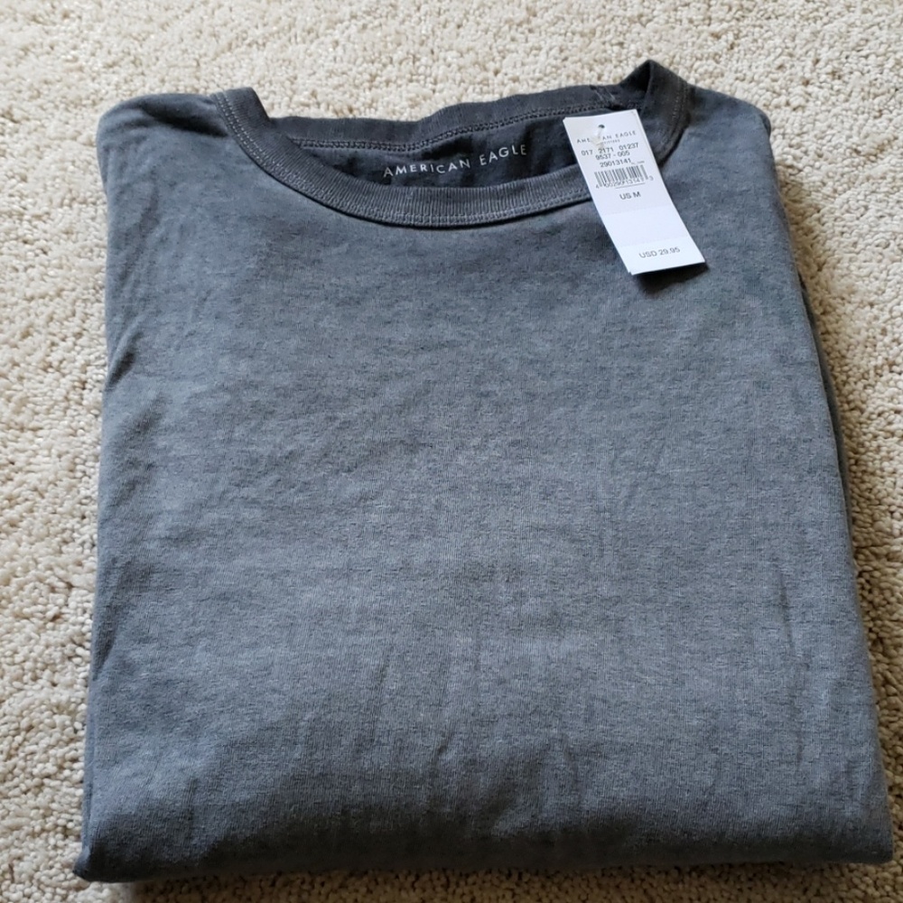 American eagle tshirt